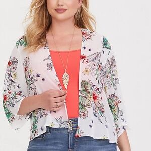 Torrid Ivory Floral Cropped Kimono 1/2